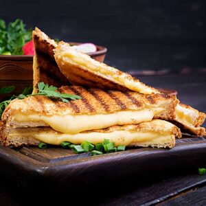 Chili Cheese Toast ꭞ