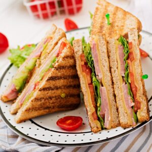 Jumbo Chicken Sandwich ꭞ