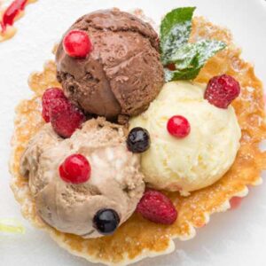 Mix Fruit Ice Cream with Nuts ꭞ