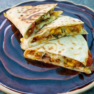 Veg Quesadilla ꭞ