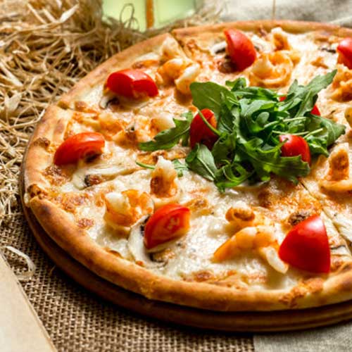 Whole Wheat Mushroom, Garlic and Walnut Pizzaꭞ